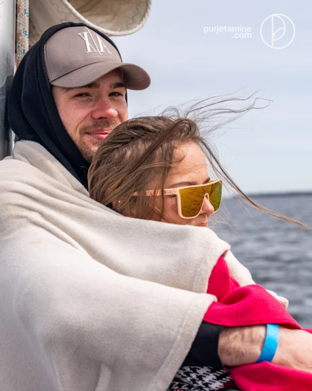 Vii oma kallim merele! ⛵️❤️

Värske mereõhk, soe tekk, hea seltskond ja Tallinna laht — ideaalne viis võtta aeg maha ja nautida algavat hooaega. 

Broneeri privaatne purjereis:
📨info@purjetamine.com
🌐 purjetamine.com

📸 @talesyphotos 

#tallinn #purjetamine #visitestonia #giftcard #elamusmerel #loomehetki #sailing #sea